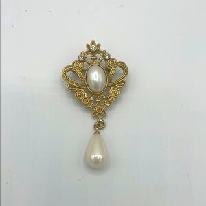 Victorian Style Gold and Cream Filigree Brooch with Pearl Accents